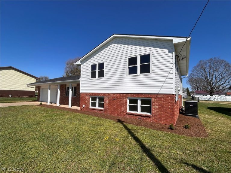 114 Devol Drive, Marietta, OH - Photo 3