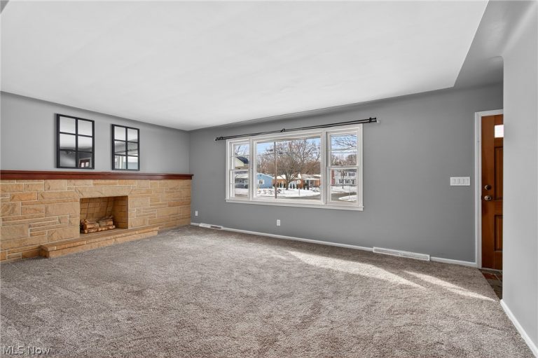 390 Ridgefield Avenue, Boardman, OH - Photo 5