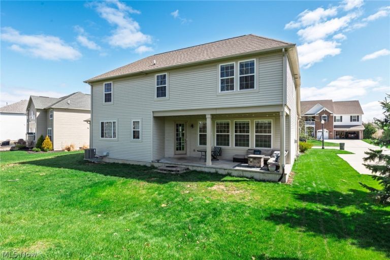 9403 Grace Drive, Twinsburg, OH - Photo 6