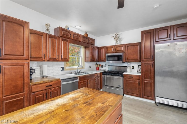 8737 Glenwood Road, Cumberland, OH - Photo 8