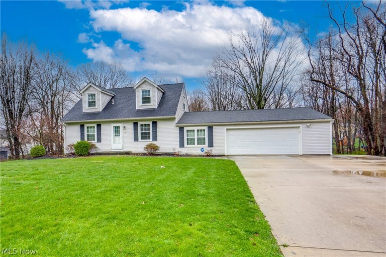 561 River Road, Munroe Falls, OH - Photo 4