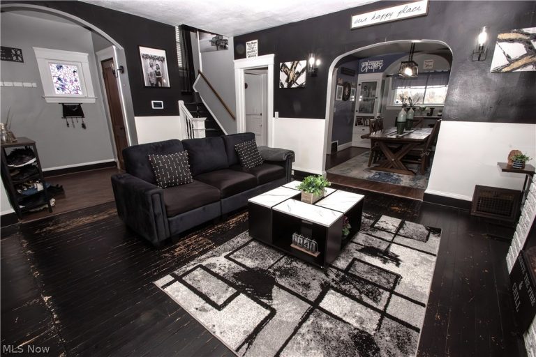 3425 Highview Avenue, Cleveland, OH - Photo 8