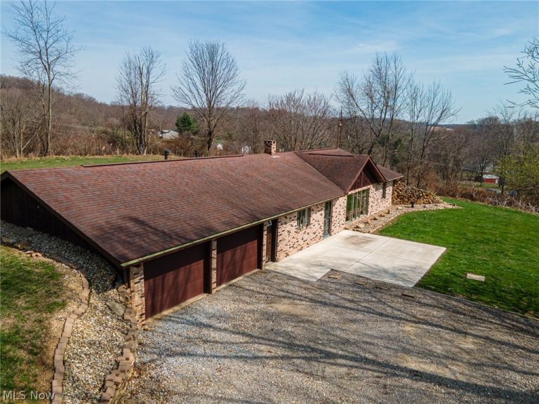 26140 Township Rd 37, Coshocton, OH - Photo 5