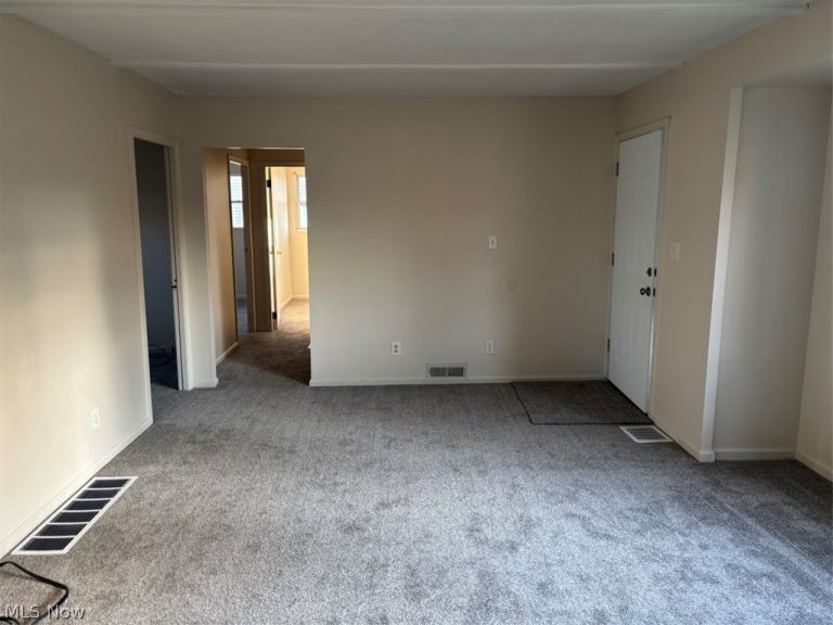 1820 Midway Avenue, Canton, OH - Photo 8