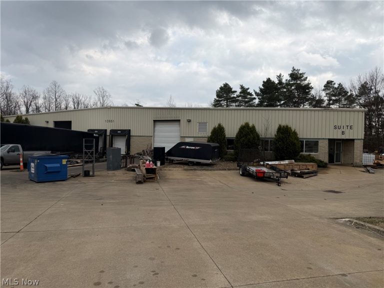 13951 Progress Pkwy, North Royalton, OH, 44133