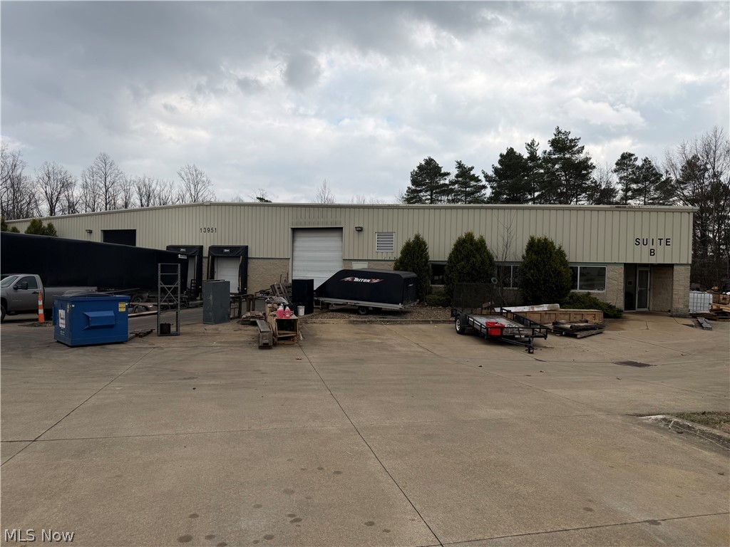 13951 Progress Pkwy, North Royalton, OH