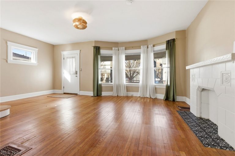 1279 Beach Avenue, Lakewood, OH - Photo 4