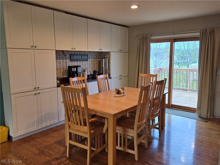 104 Summerset Drive, Marietta, OH - Photo 8