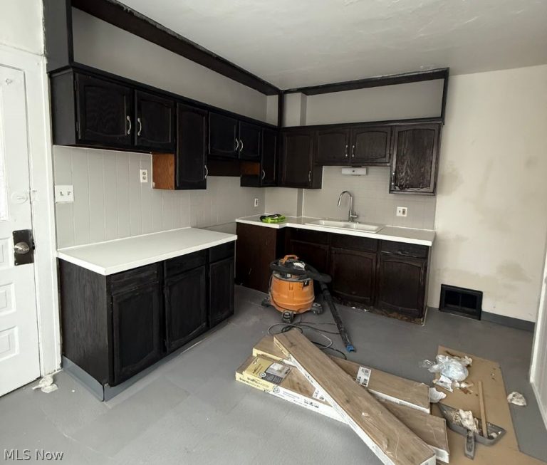1836 33rd Street, Lorain, OH - Photo 6
