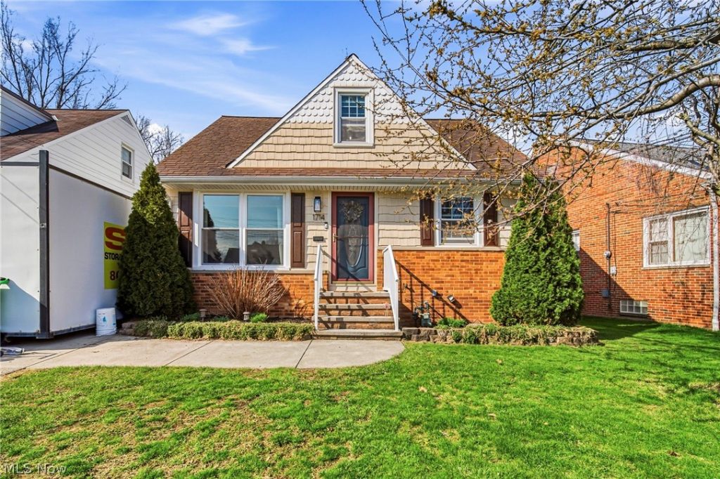 1714 294th Street, Wickliffe, OH