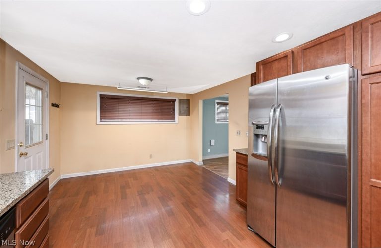 1922 Edgewood Drive, Twinsburg, OH - Photo 5