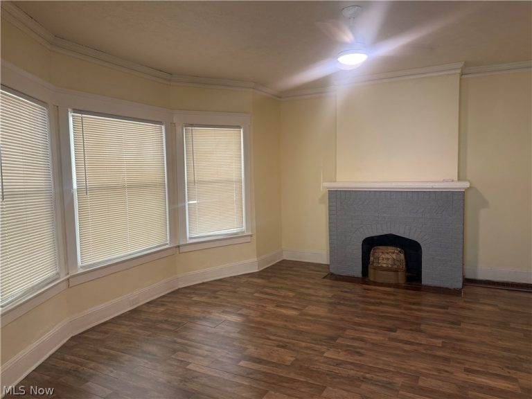 10318 Somerset Avenue, Cleveland, OH - Photo 3