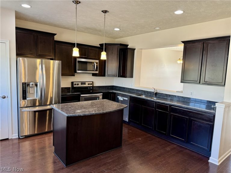 6648 Park Pointe Court, Pepper Pike, OH - Photo 5