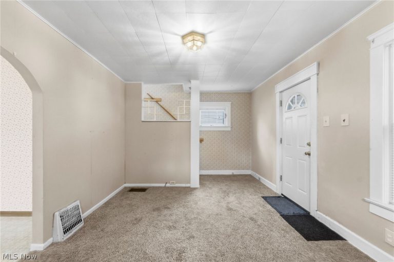 1887 Ritzman Court, Akron, OH - Photo 8