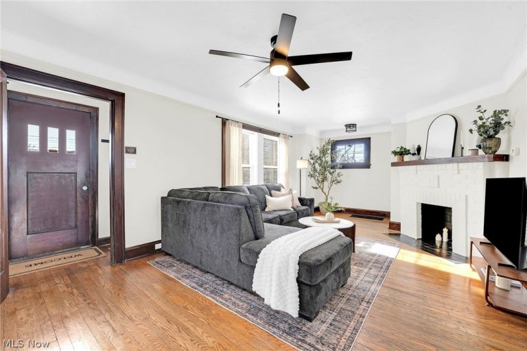 17608 Puritas Avenue, Cleveland, OH - Photo 2