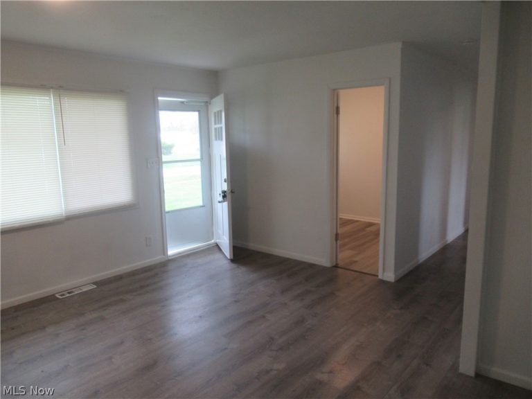 1462 Harvard, Brunswick, OH - Photo 6