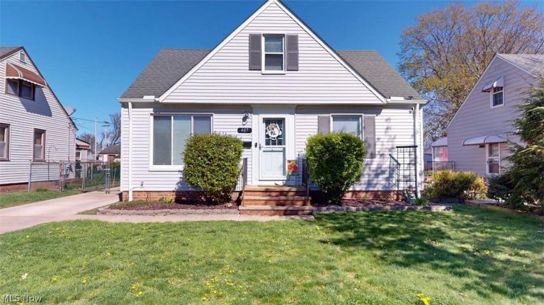 407 Maplewood Drive, Willowick, OH, 44095