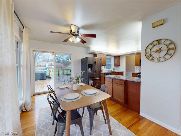 162 Leavitt Road, Amherst, OH - Photo 6