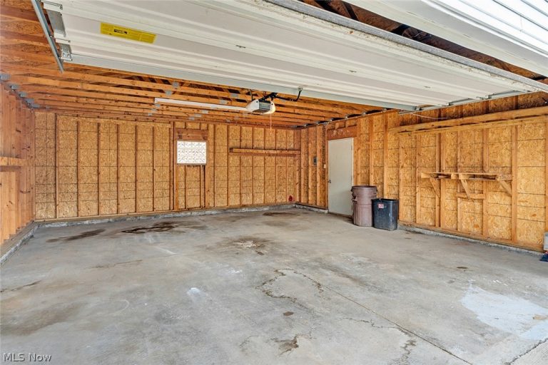 70 Glenellen Avenue, Youngstown, OH - Photo 5