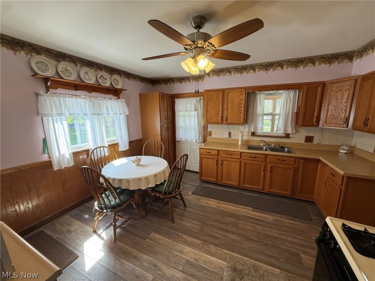 602 Crider Avenue, New Philadelphia, OH - Photo 3