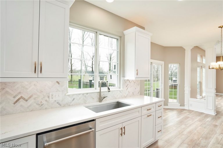 4355 Willow Wood Way, Uniontown, OH - Photo 6