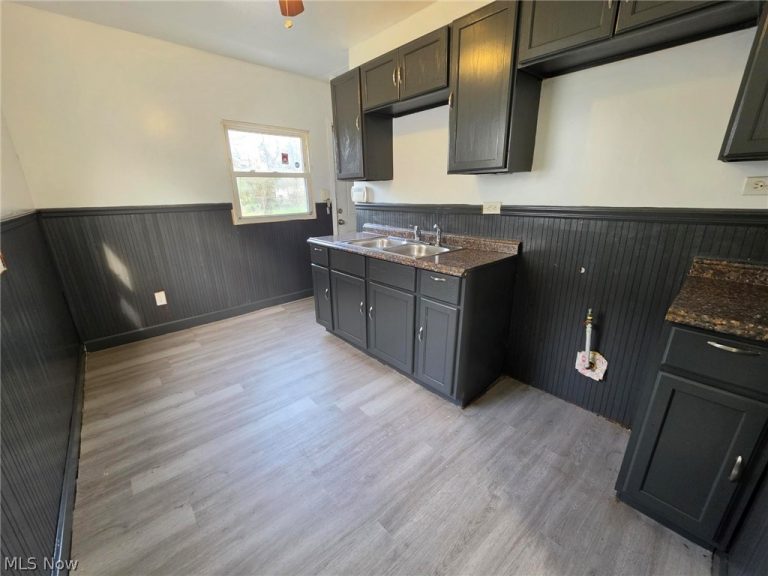 4264 164th Street, Cleveland, OH - Photo 8