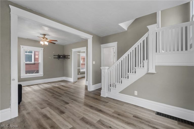 32 Penfield Avenue, Akron, OH - Photo 6