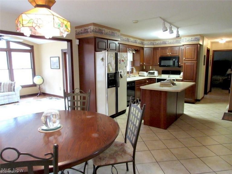 1322 Steele Hill Road, New Philadelphia, OH - Photo 4