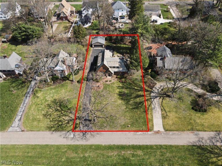 131 Wheaton Road, Akron, OH - Photo 6