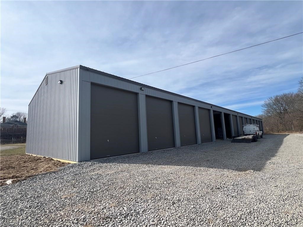 1784 Baltzley Valley Road, New Philadelphia, OH