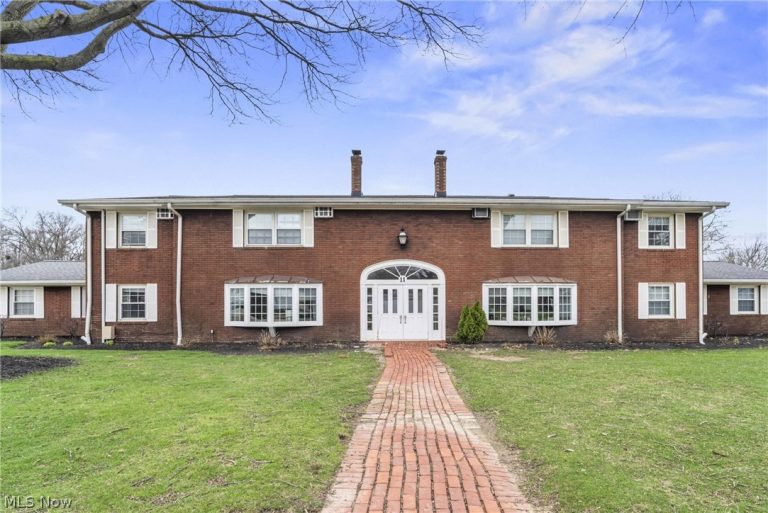 11 Meadowlawn Drive #1, Mentor, OH, 44060