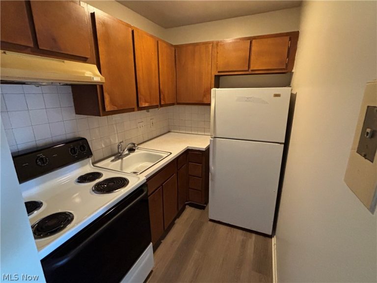 811 Wilbeth Road #7, Akron, OH - Photo 5