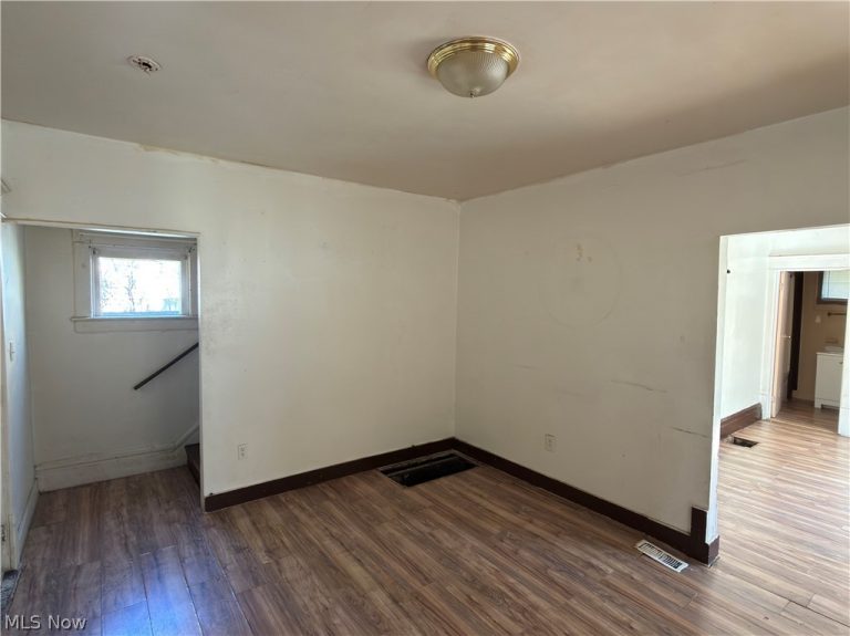 191 Chittenden Street, Akron, OH - Photo 6