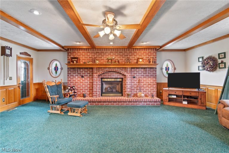 7451 Hahn Street, Louisville, OH - Photo 5