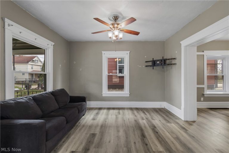 32 Penfield Avenue, Akron, OH - Photo 8