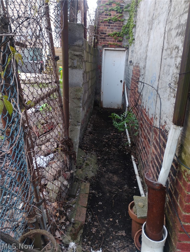 2617 111th Street, Cleveland, OH - Photo 3