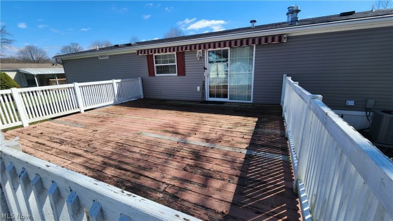 345 Sea Gull Lane, New Philadelphia, OH - Photo 6