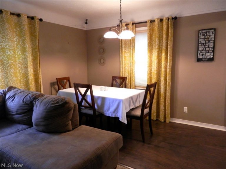 30153 Truman Avenue, Wickliffe, OH - Photo 4