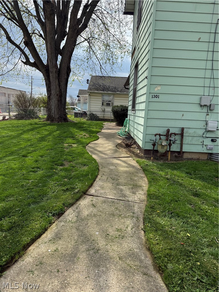 1301 Wertz Avenue, Canton, OH - Photo 8