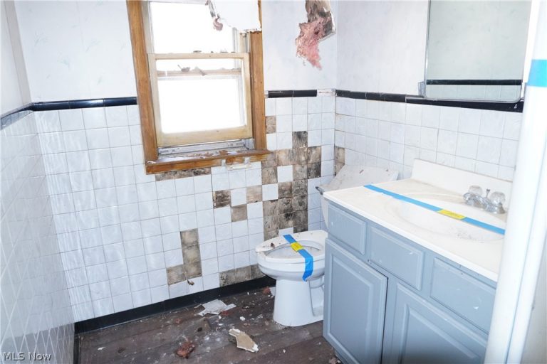 2147 Rankin Drive, Ravenna, OH - Photo 5