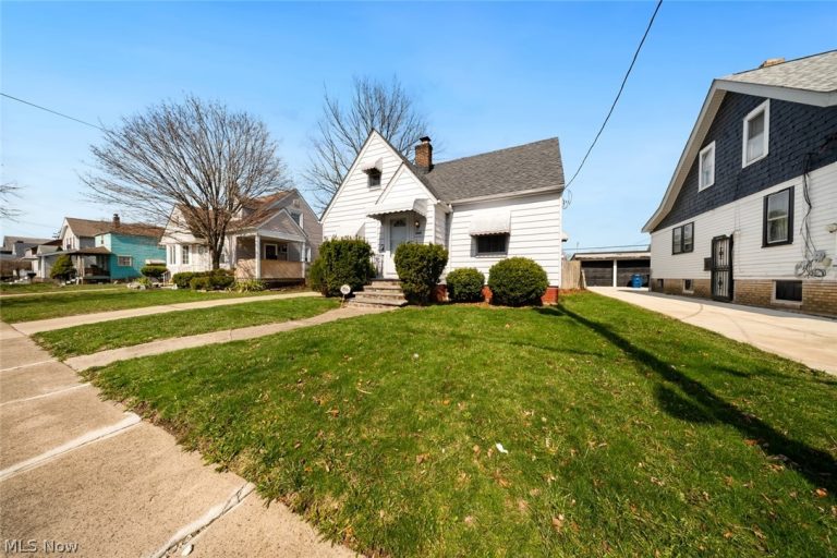 19115 Muskoka Avenue, Cleveland, OH - Photo 2