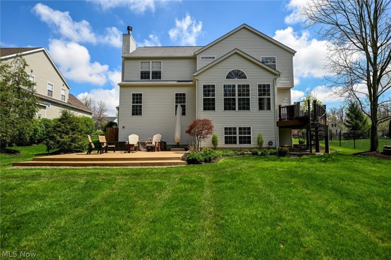 980 Queens Gate Way, Wadsworth, OH - Photo 2