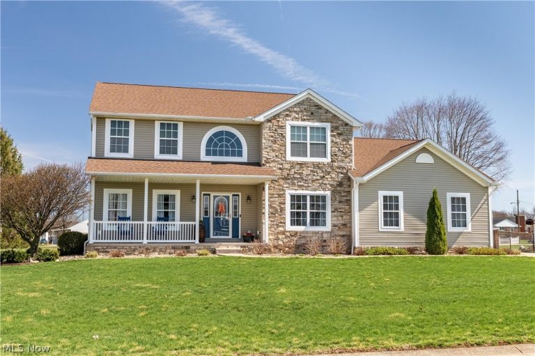 114 Hemlock Avenue, Waynesburg, OH - Photo 2