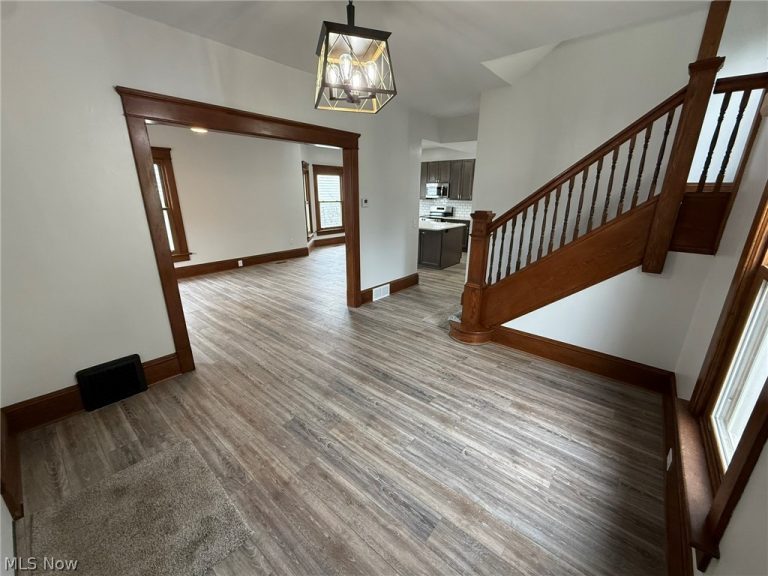 728 Oak Street, New Philadelphia, OH - Photo 3