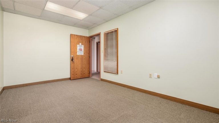 927 Wheeling Avenue #305-310, Cambridge, OH - Photo 5