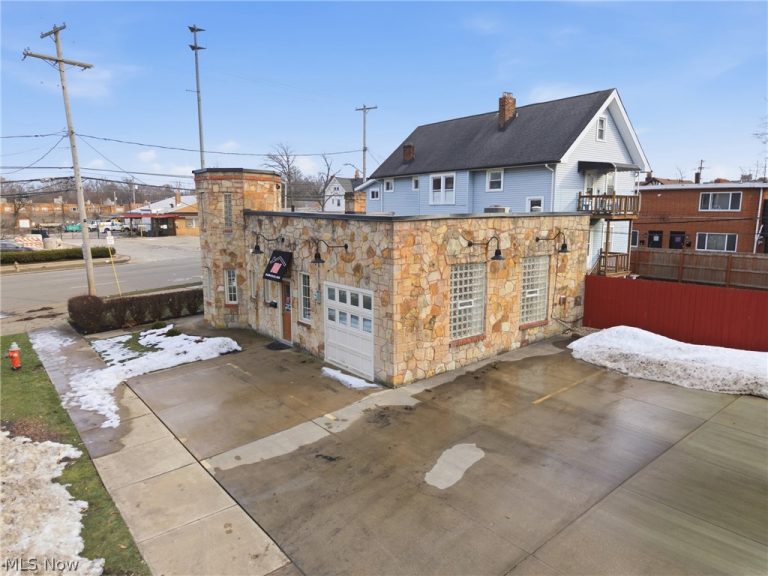 2860 Noble Road, Cleveland, OH - Photo 8