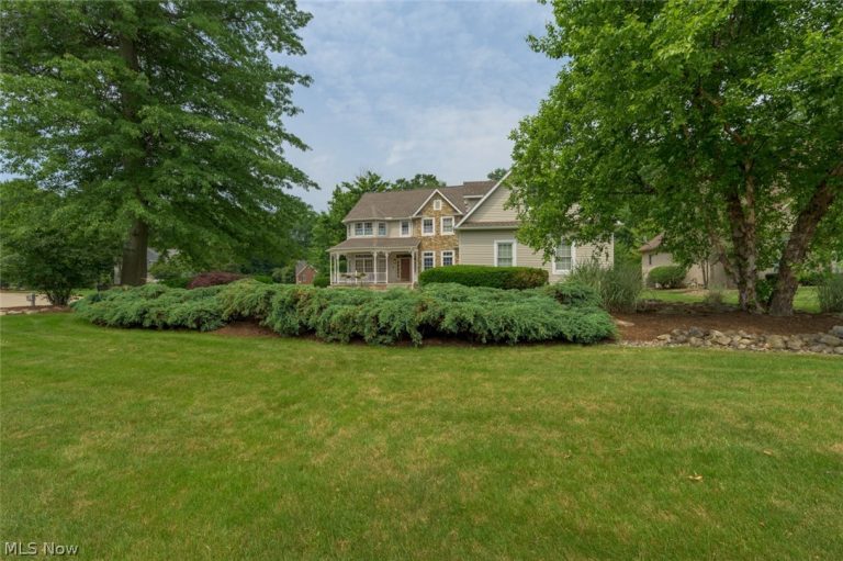 1015 Cambridge Court, Warren, OH - Photo 4