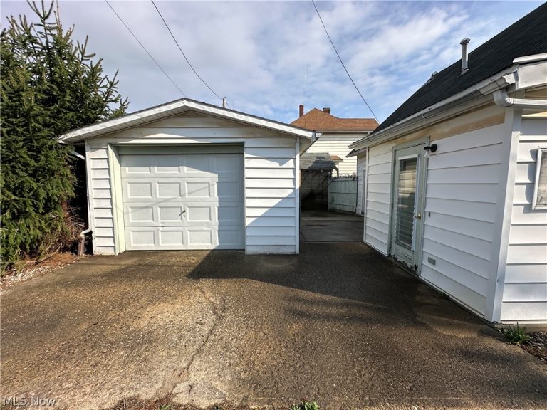 409 East Street, Caldwell, OH - Photo 3