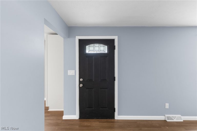 51235 Burrwood Drive, St Clairsville, OH - Photo 4