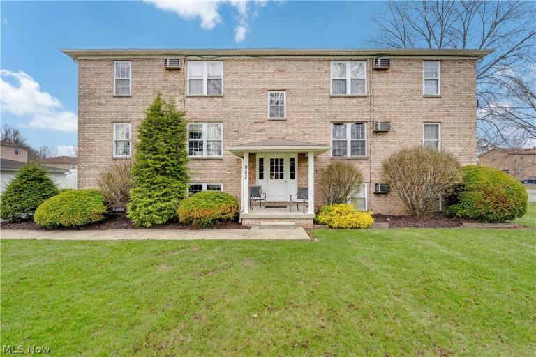 1982 Mathews Road, Poland, OH, 44514